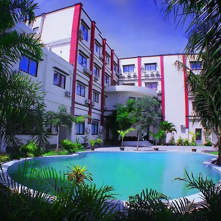 Grand Duta Hotel ปาลู ภายนอก รูปภาพ
