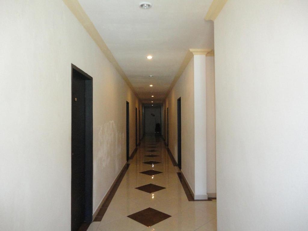 Grand Duta Hotel ปาลู ภายนอก รูปภาพ