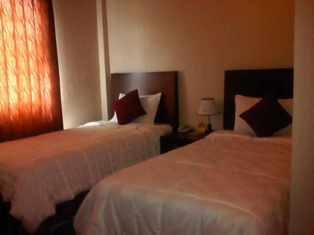 Grand Duta Hotel ปาลู ห้อง รูปภาพ